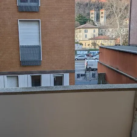 Modern Apartment - Como Centro